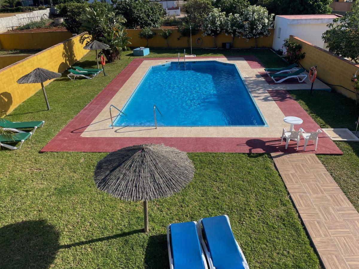 Hostal Del Faro 콘일데라프론테라 외부 사진