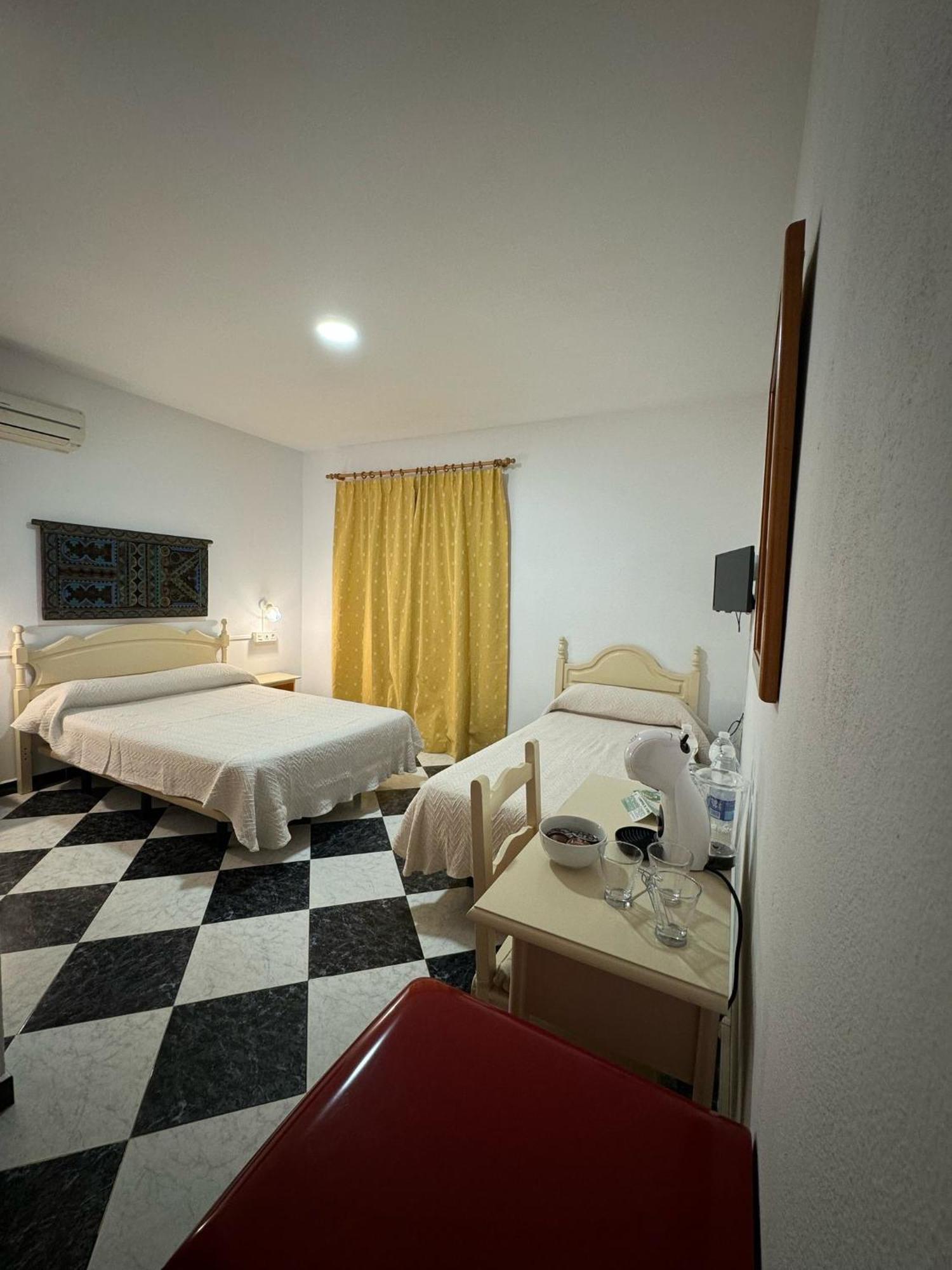 Hostal Del Faro 콘일데라프론테라 외부 사진