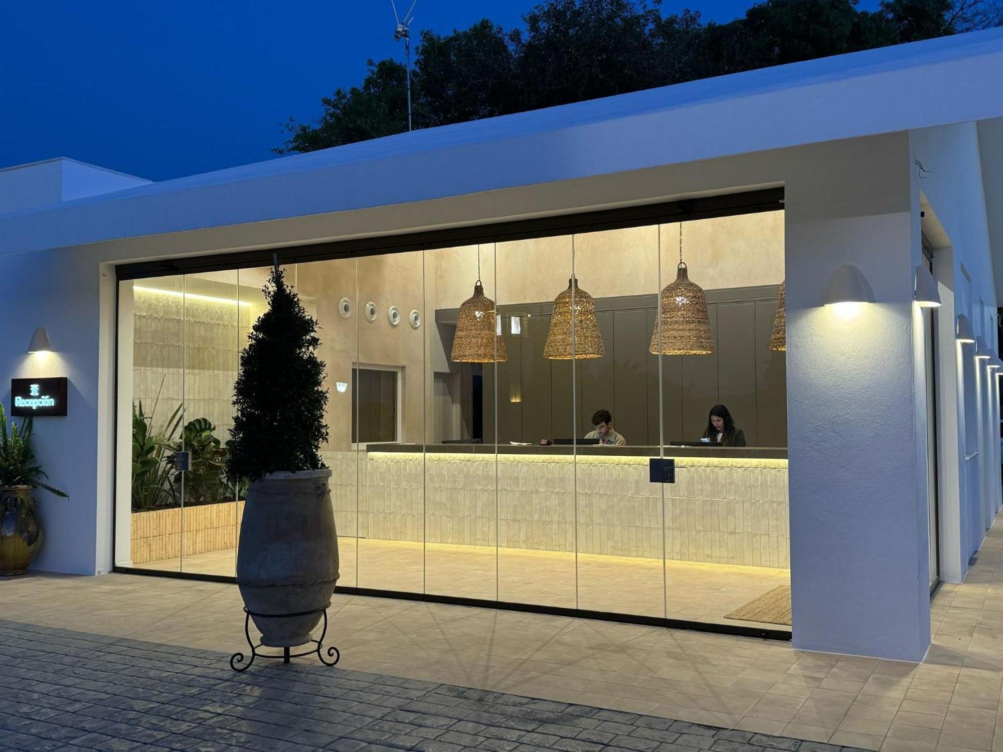 Hostal Del Faro 콘일데라프론테라 외부 사진